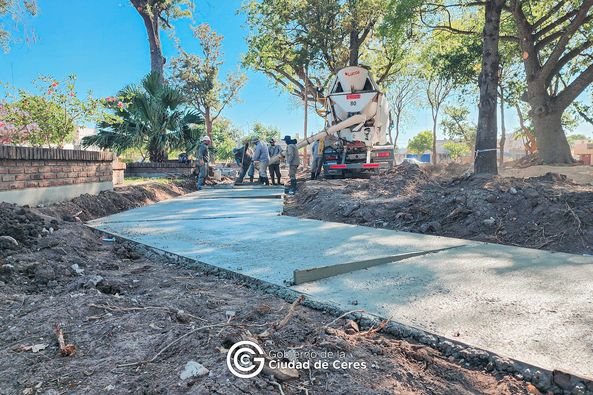 El Gobierno repasó el estado de obra en Plaza Colon 2 465129707 18424084270079661 2108182621236237892 n