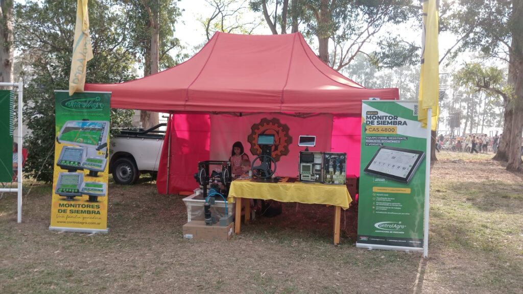 Con 47 años de trayectoria Griffa Maquinarias presentó su stand en la Expo de Fiesta de la Confraternidad 3 grifa1