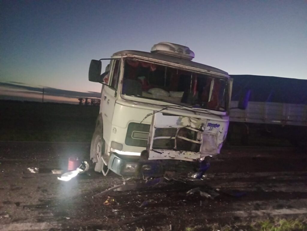 Terrible choque frontal en Ruta 34 deja cuatro fallecidos 2 WhatsApp Image 2024 11 06 at 05.45.20