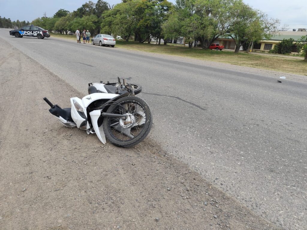 Ceres: Accidente en Ruta 34 colisionó un auto y una moto 2 WhatsApp Image 2025 02 25 at 12.27.32