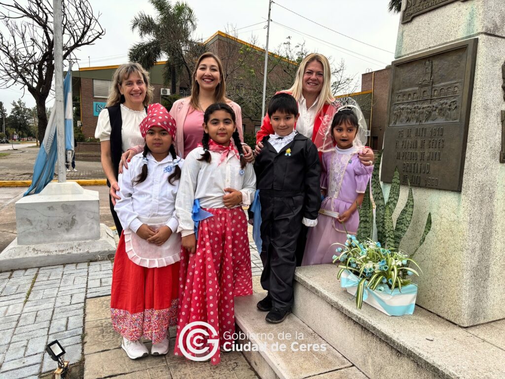 25 de mayo: El gobierno realizó el acto oficial 2 500314411 18459926692079661 718484853370951977 n