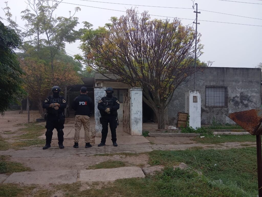 MICROTRÁFICO: 4 allanamientos se realizan en Ceres 3 allanamiento