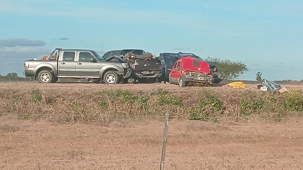 Cinco vehículos involucrados en un accidente sobre ruta 2 2 accidente 1
