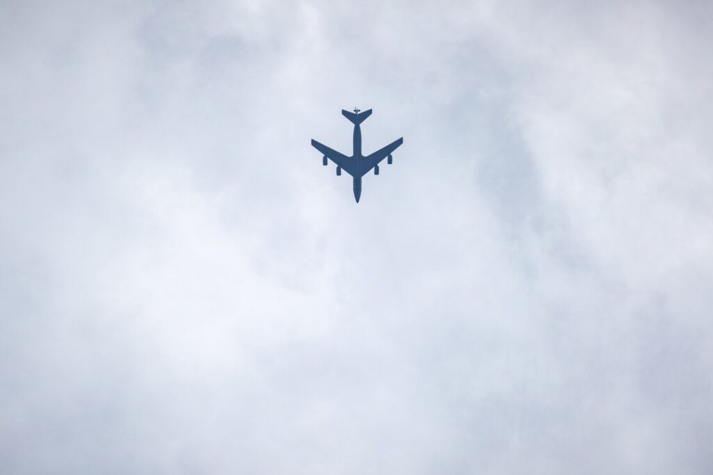 Los F16 de combate que compró el Gobierno Nacional pasaron por Ceres 3 aviones 2