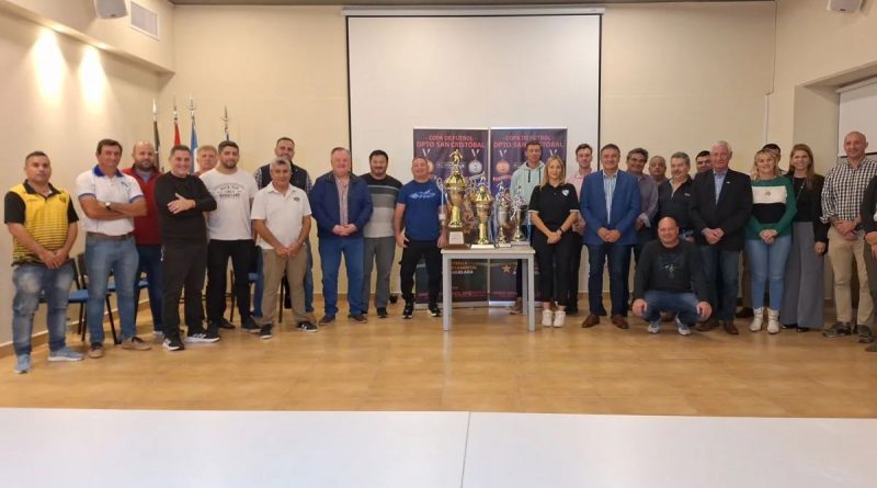 Se presentaron los premios de las instancias finales de la Copa de Fútbol “Departamento San Cristóbal”.