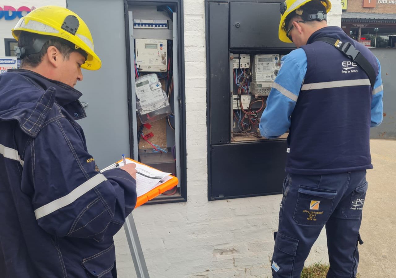 EPE detectó conexiones ilegales por $ 630 millones, equivalentes al consumo promedio de 20.000 hogares 1 epe
