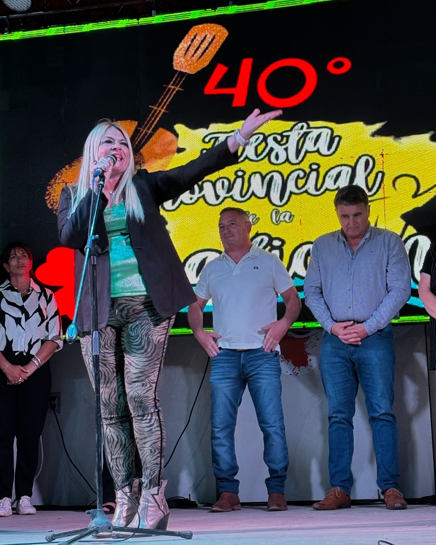 La Intendente Dupouy felicitó al CACU por la Fiesta de la Tradición 1 fista tradicion