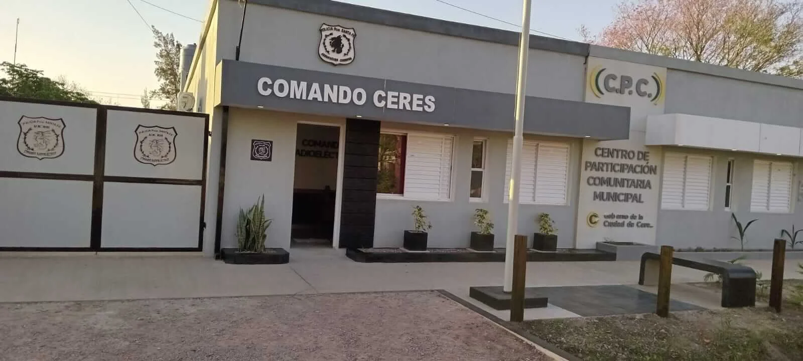 Destacan al Comando tras asistir a una mujer con ataque de epilepsia 1 comando radioelectrico ceres