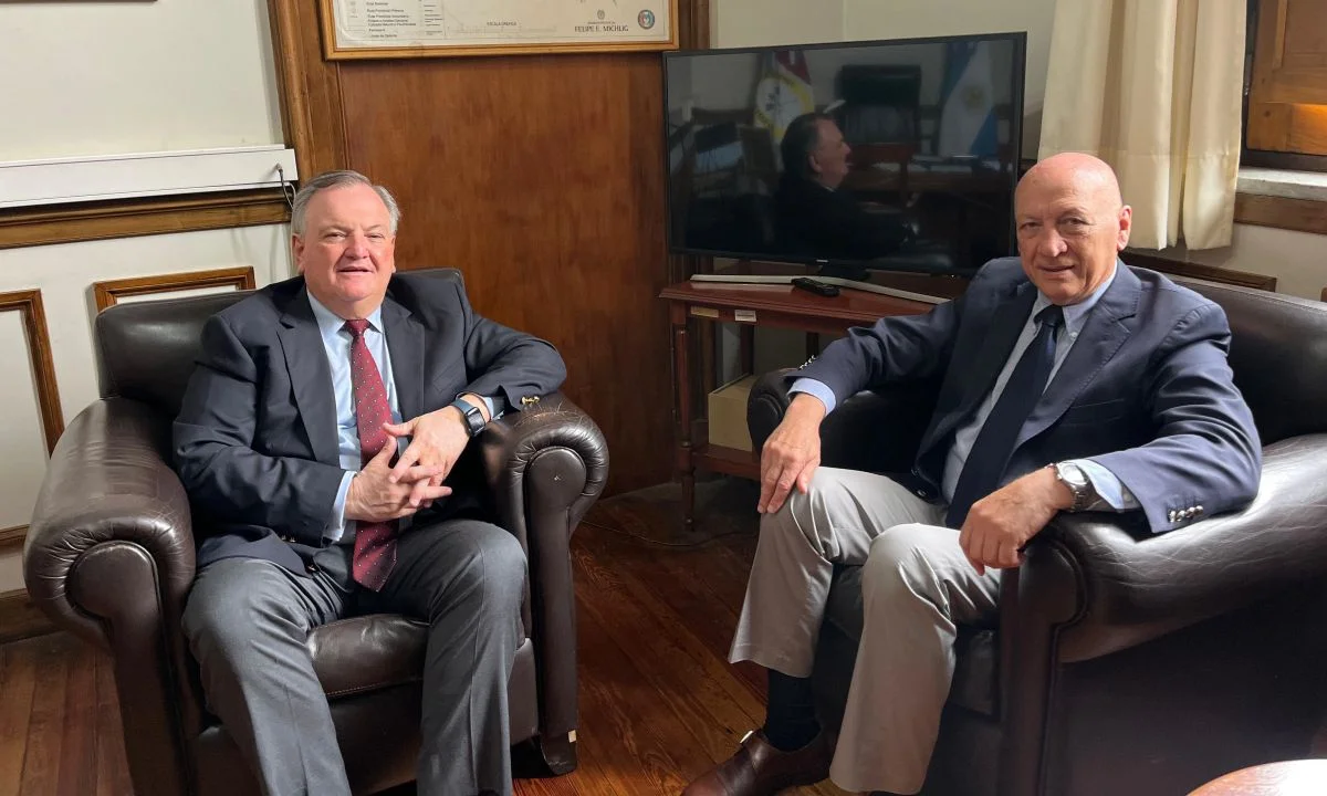 Felipe Michig y Antonio Bonfatti mantuvieron una reunión de trabajo por temas legislativos y partidarios 1 felipe bonfati 1