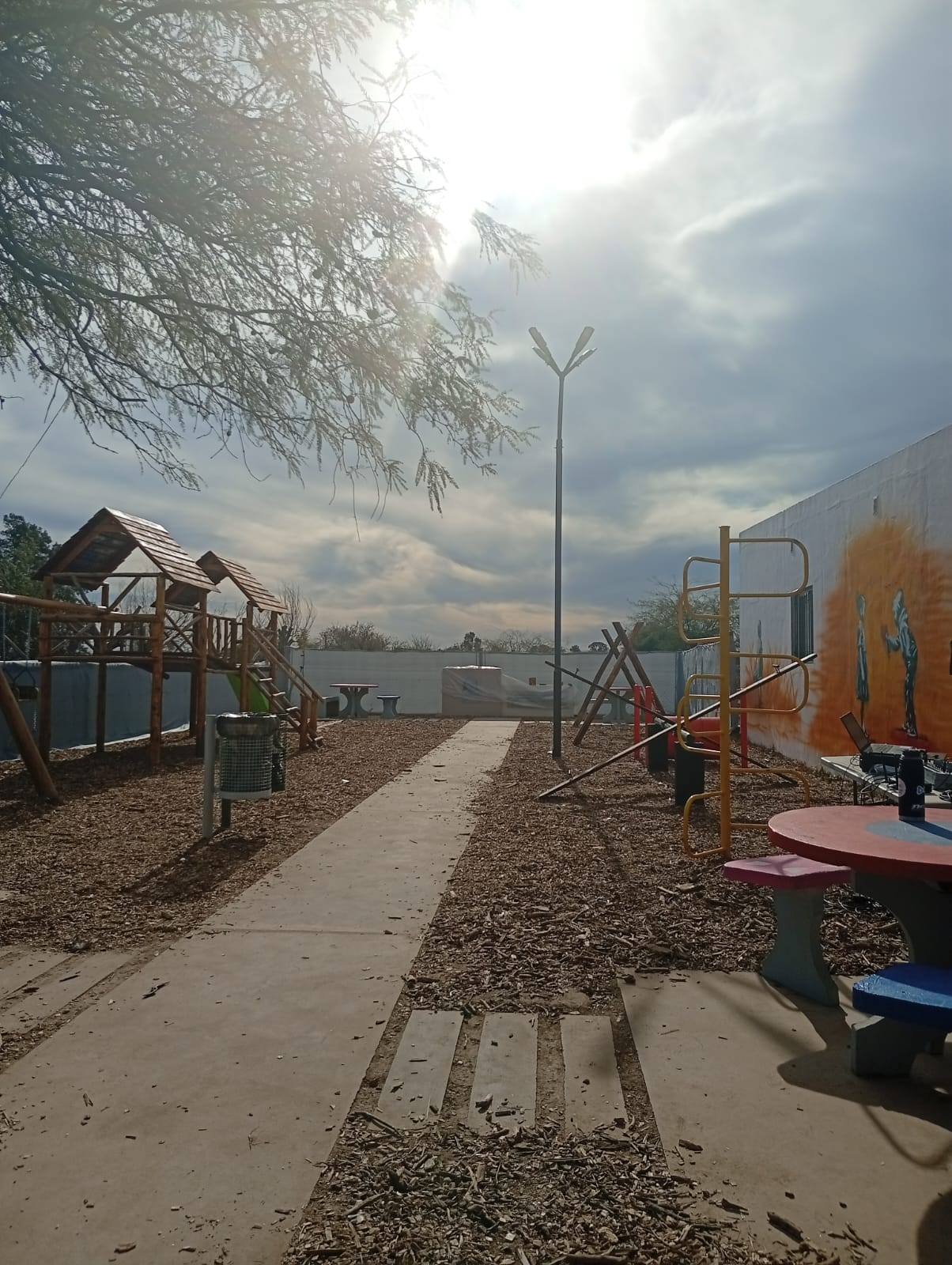 parque barrio silencio