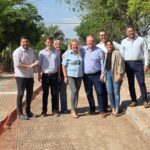 Michlig, González y Dupouy entregaron aportes escolares y supervisaron la obra de pavimentación de Av. Italia -Plan “Conectar Escuelas”