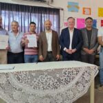 Firma de convenios de Caminos Productivos y entrega de un FANI en Monte Oscuridad