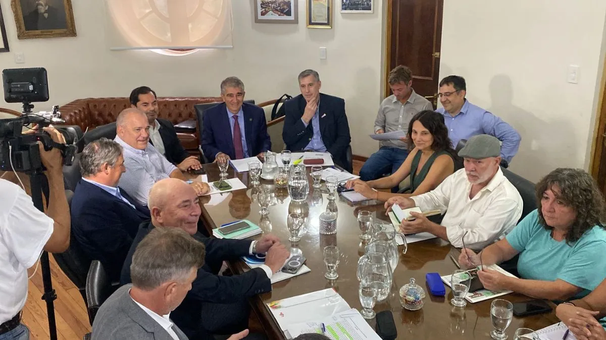 retoman paritarias